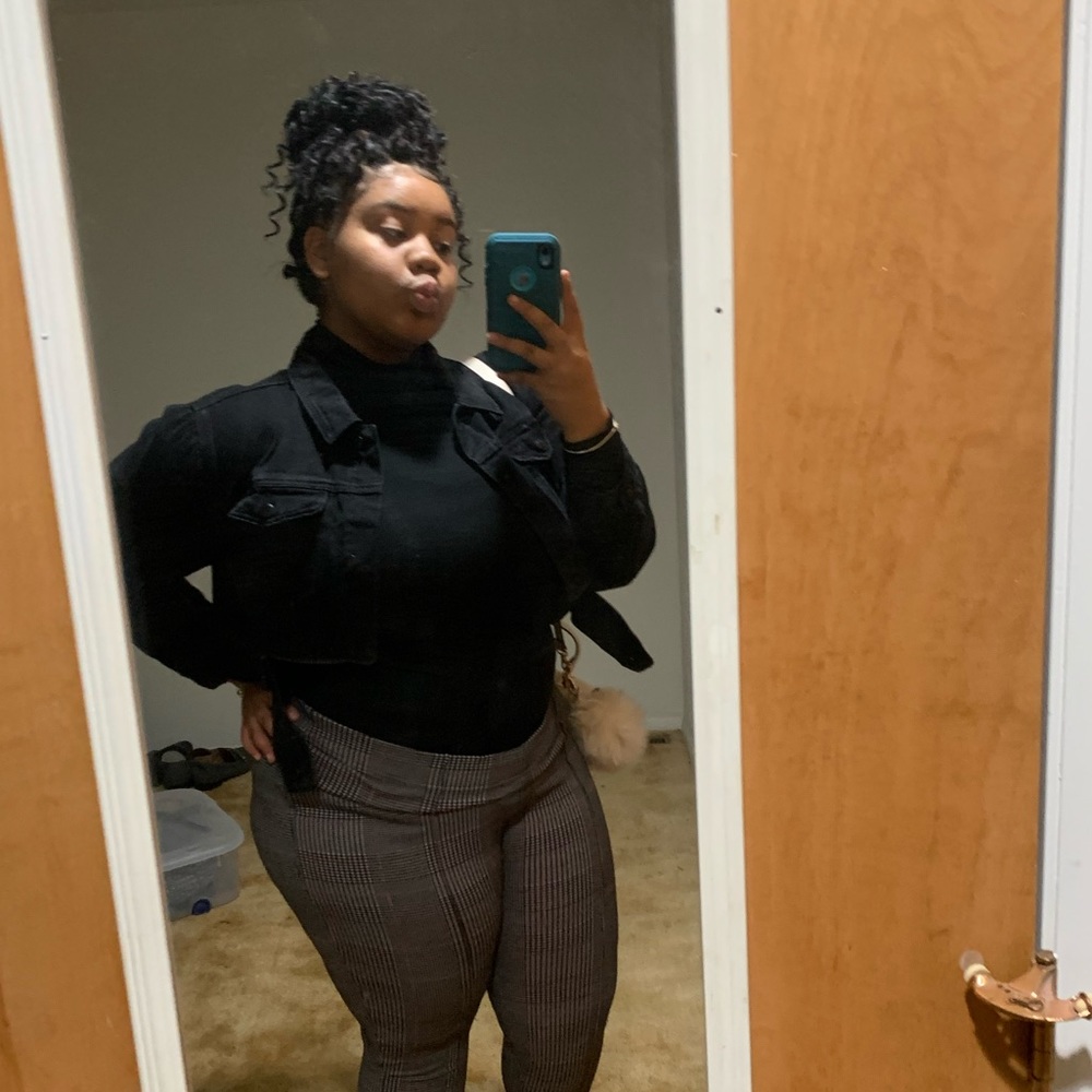 Meet your Posher, Lauryn